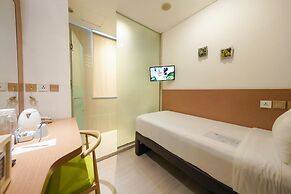 Heef Hotel Pasar Baru