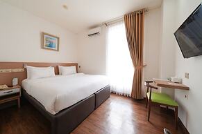 Heef Hotel Pasar Baru