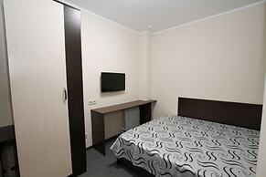 VeryHotel