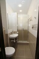 VeryHotel