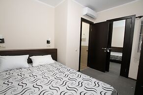 VeryHotel