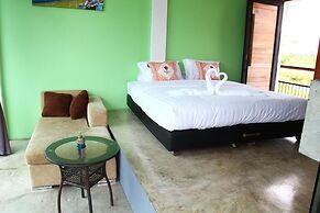 Plern Salaya Resort