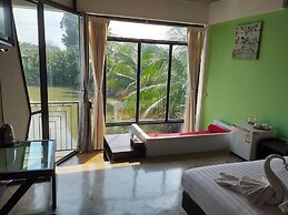 Plern Salaya Resort