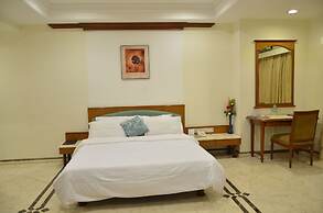 Garden Hotel