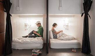 Book a Bed Poshtel - Hostel