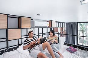 Book a Bed Poshtel - Hostel