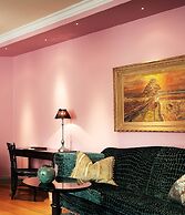 Dorsia Hotel & Restaurant
