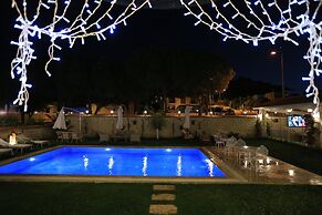 Salbakos Herakleia Hotel