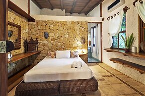Havana Lodge