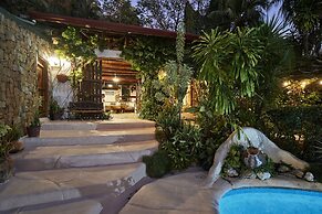 Havana Lodge