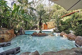 Havana Lodge