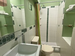 Hotel Tinkus Inn