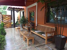 Hotel Tinkus Inn