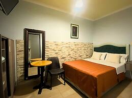 Hotel Tinkus Inn