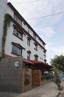 Hotel Tinkus Inn