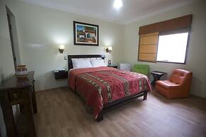 Hotel Tinkus Inn