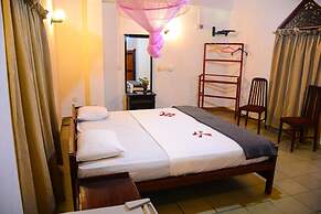 Shanthi beach resort
