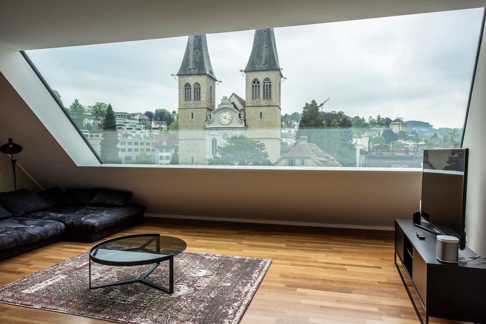 Lucerne Lake View Apartments