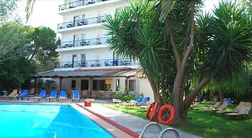 Thomas Beach Hotel