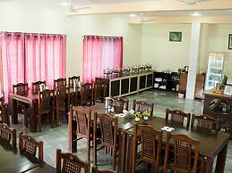 Damyanti Hotel And Resort