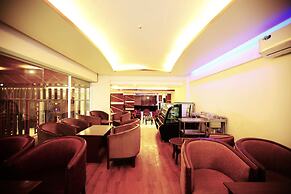 Royal Beach Resort