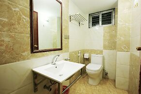 Royal Beach Resort
