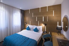 Hotel Sana