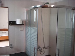 Paralia Rooms