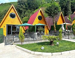 Tabiat Bungalows