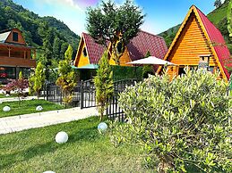 Tabiat Bungalows