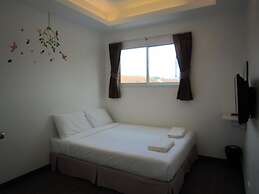 White Cat Hotel