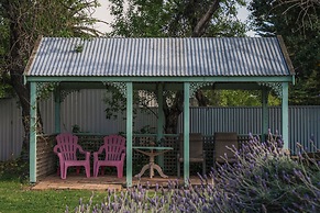 Jasmine's Cottage