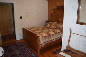 Black Lantern Inn