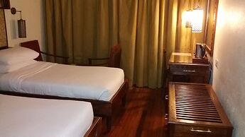 Lobo Wildlife Lodge