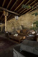 Lobo Wildlife Lodge