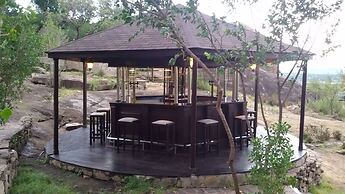 Lobo Wildlife Lodge