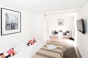 Tia Apartments and Rooms