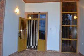 Wailers Lodge