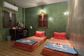 Smilingface Guesthouse