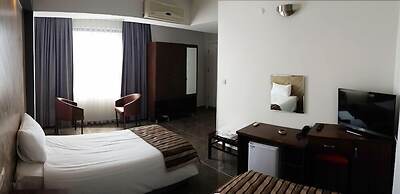 Hotel Kum