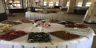 Hotel Kum