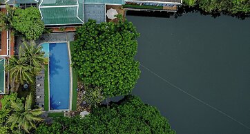 Samathi Lake Resort