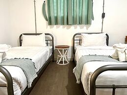 Memmoth Cafe & Hostel in Lampang