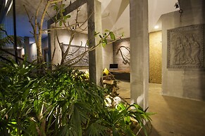 Sarina Boutique Hotel