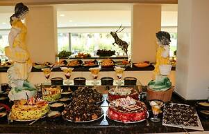 Grand Akca Hotel