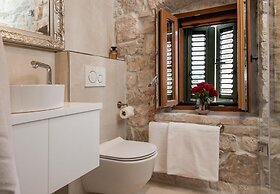 Jupiter Lux Rooms