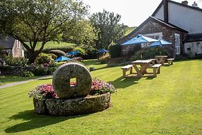 The Greyhound Inn & Hotel