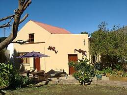 Trackers Inn