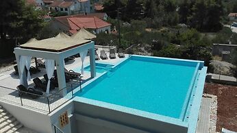 Villa Toma - Private Estate