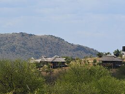Serengeti Safari Lodge